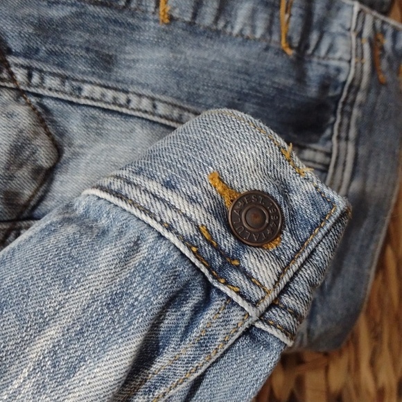 Aritzia Talula distressed jean jacket size xs - Picture 4 of 7